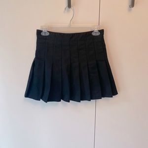 Brandy Melville skirt-black-GREAT PRICE!
